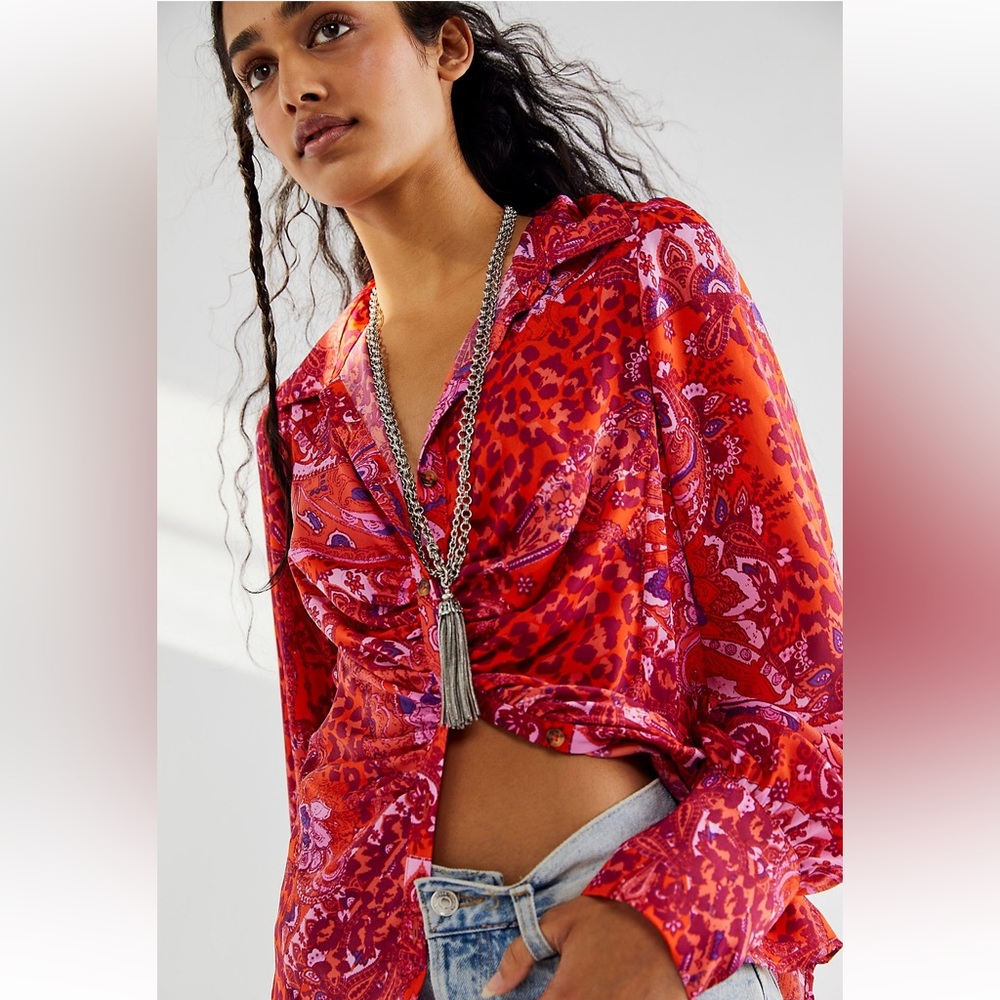 💋Free People Silk Printed Blouse